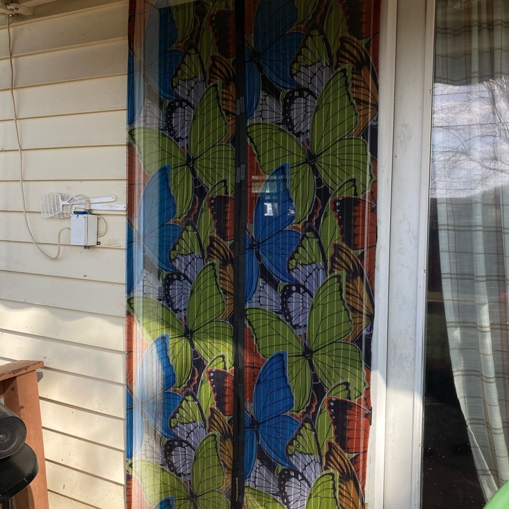 NIB Butterfly Screen Door Magnetic Closures for kids, campers, bugs out, privacy